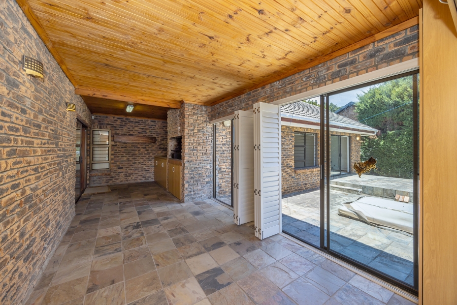 3 Bedroom Property for Sale in Protea Valley Western Cape